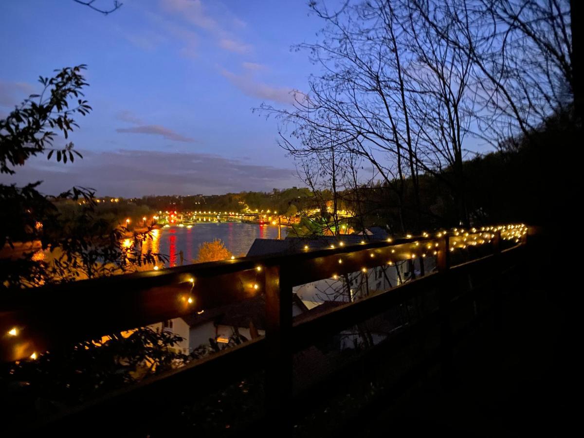 Chalet En Bord De Seine Βίλα Le Coudray-Montceaux Εξωτερικό φωτογραφία